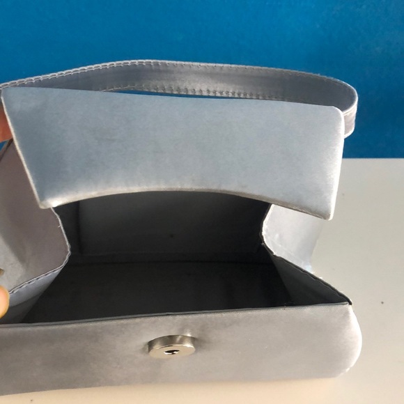 SALE ๐ฅ Bundle of 4 Night-Out Purses ๐ - Picture 4 of 16